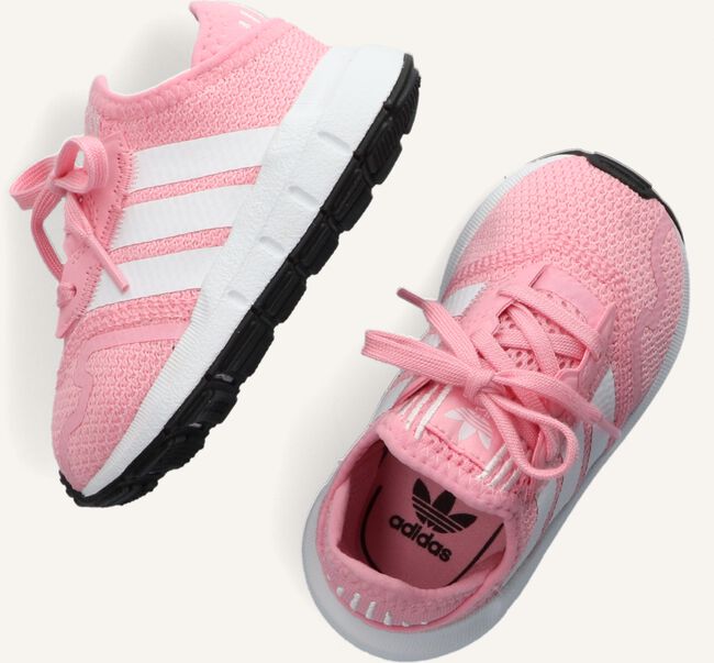 Roze ADIDAS Lage sneakers SWIFT RUN X I Roze ADIDAS Lage sneakers SWIFT RUN X I - large
