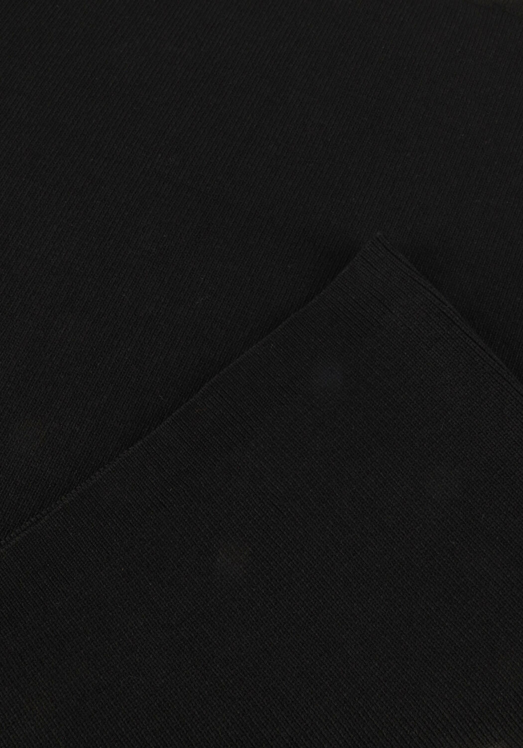 Zwarte NOTRE-V Top NV-HERMIEN - large