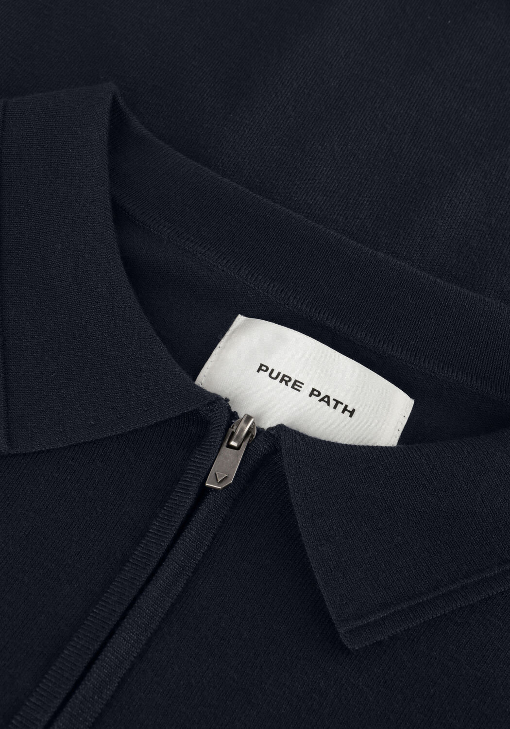 Donkerblauwe PURE PATH Polo KNITTED SHOTSLEEVE POLO HALF ZIP WITH CHEST EMBROIDERY - large