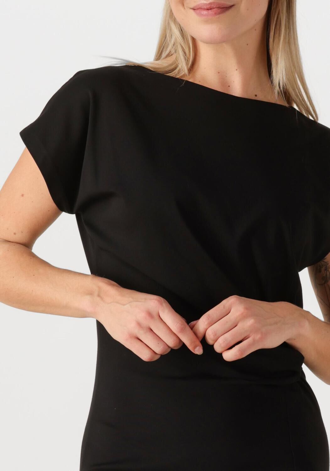 KNIT-TED Dames Jurken Zwaan Zwart