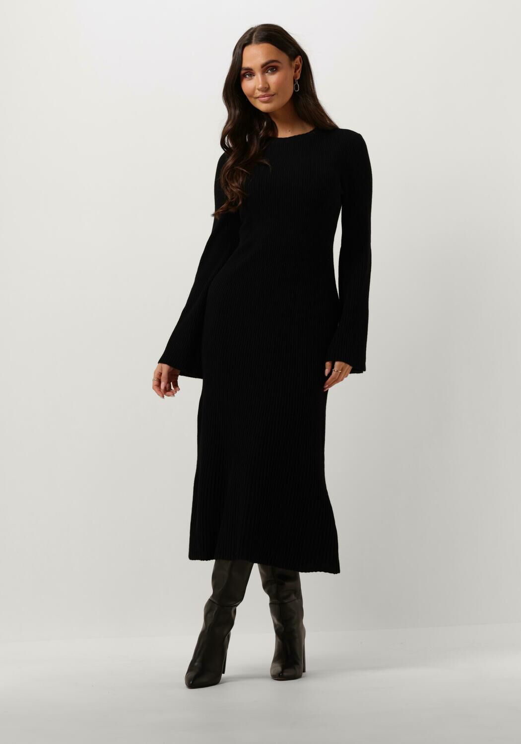 Gestuz Zwarte Wol Jurk Elegante Stijl Black Dames Kledingwinkel