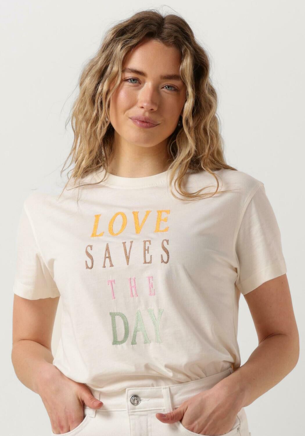 T shirts Dames Sale Tot 70 korting in de outlet Omoda