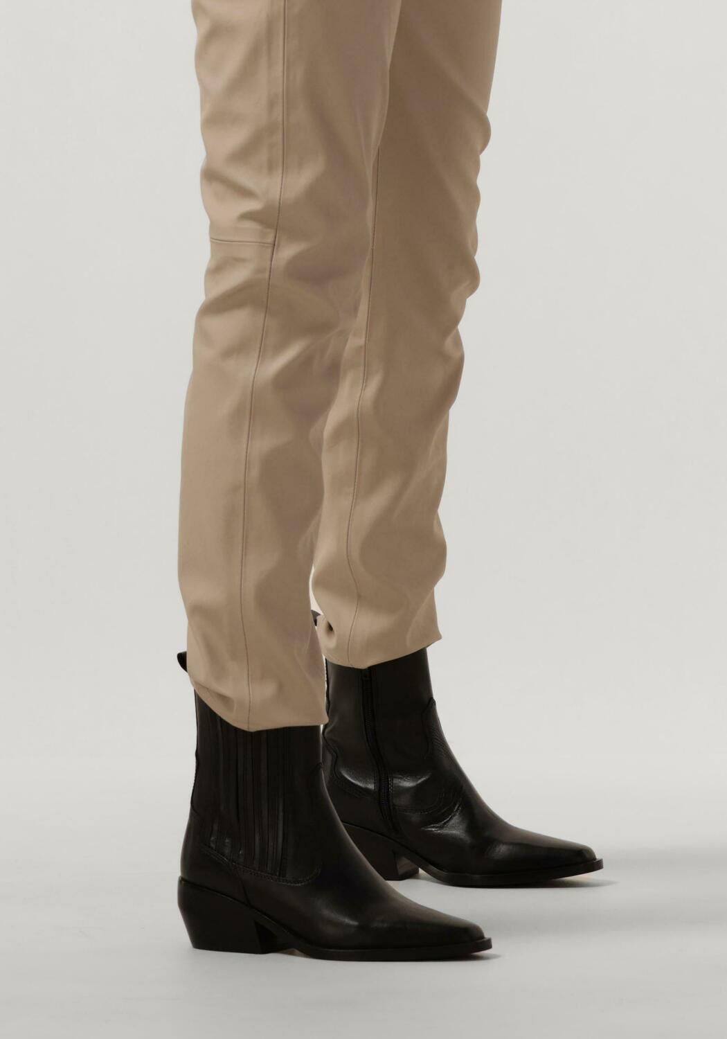 Zwarte OMODA Enkellaarsjes LPMEXI-06 - large