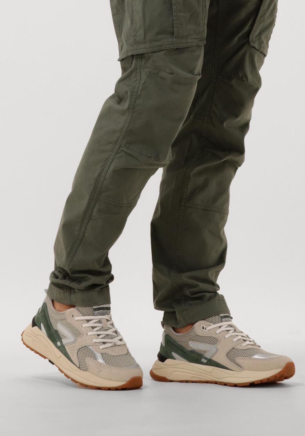 Beige HUB Lage sneakers GRID-M - large