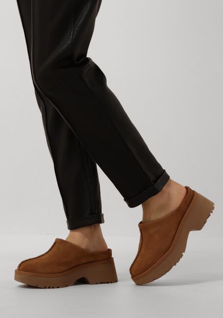 Bruine UGG Instappers SPRING COTTAGE CLOG Bruine UGG Instappers SPRING COTTAGE CLOG - large