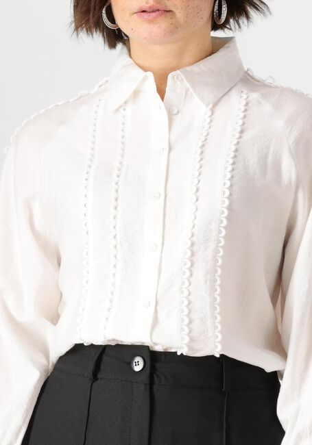 Witte JANSEN AMSTERDAM Blouses INDI BLOUSE FS 793 LONG SLEEVE LACE TAPE - large