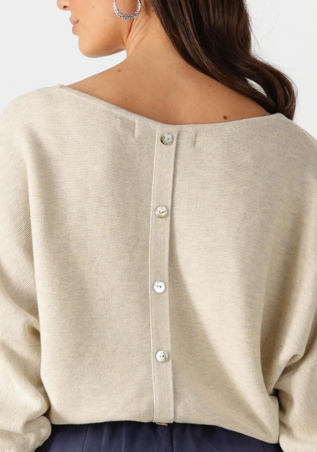 NUKUS Dames Truien & Vesten Batwing Pullover Plain Zand