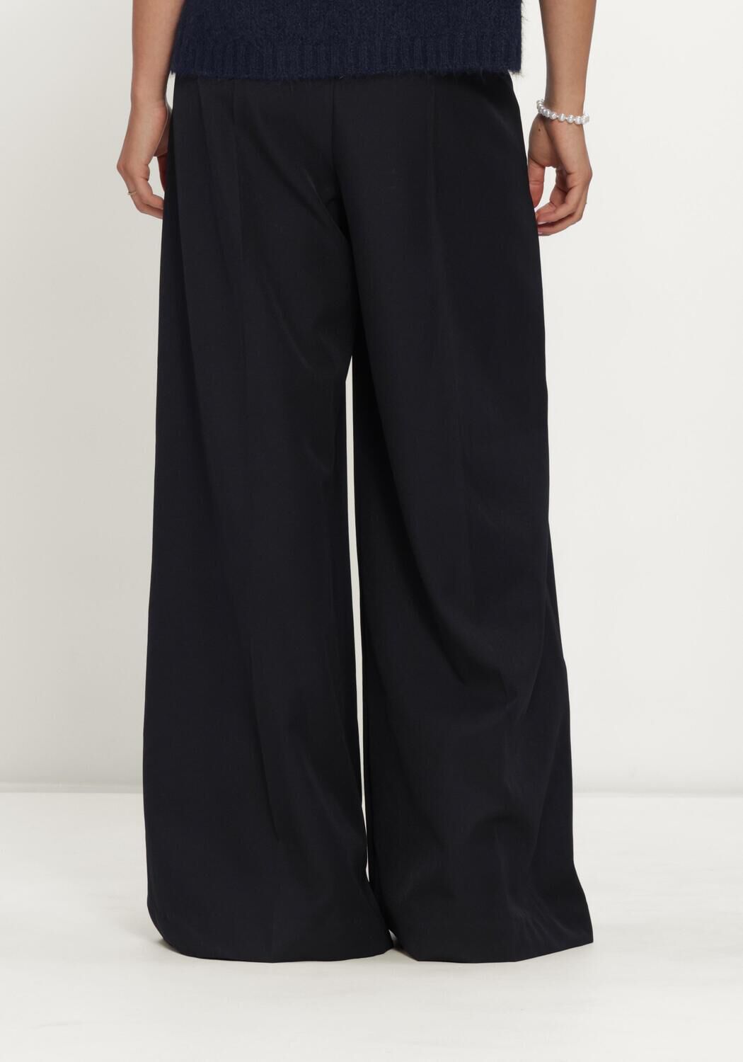 Zwarte NOTRE-V Wijde broek NV-IRINA - large