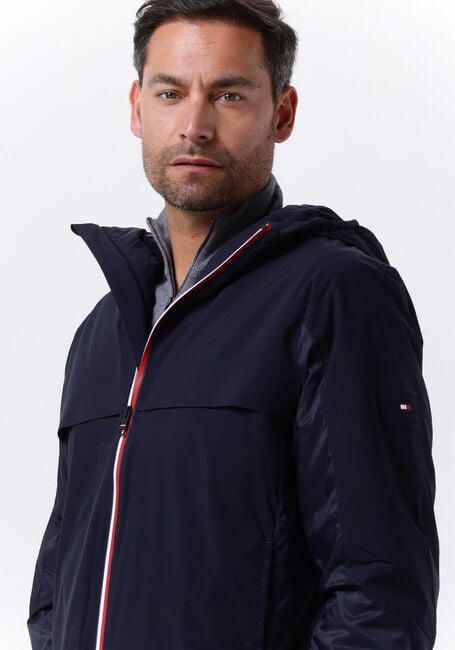 Donkerblauwe TOMMY HILFIGER Regenjas TECH HOODED ZIP JACKET | Omoda