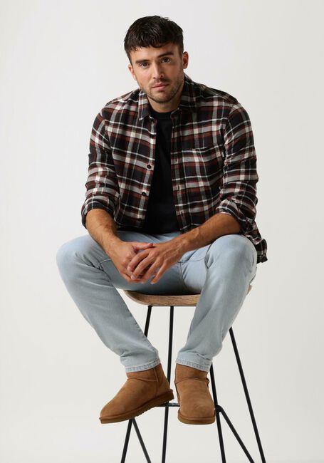 Zwarte COLOURFUL REBEL T-shirt MOUNTAIN BASIC TEE - large