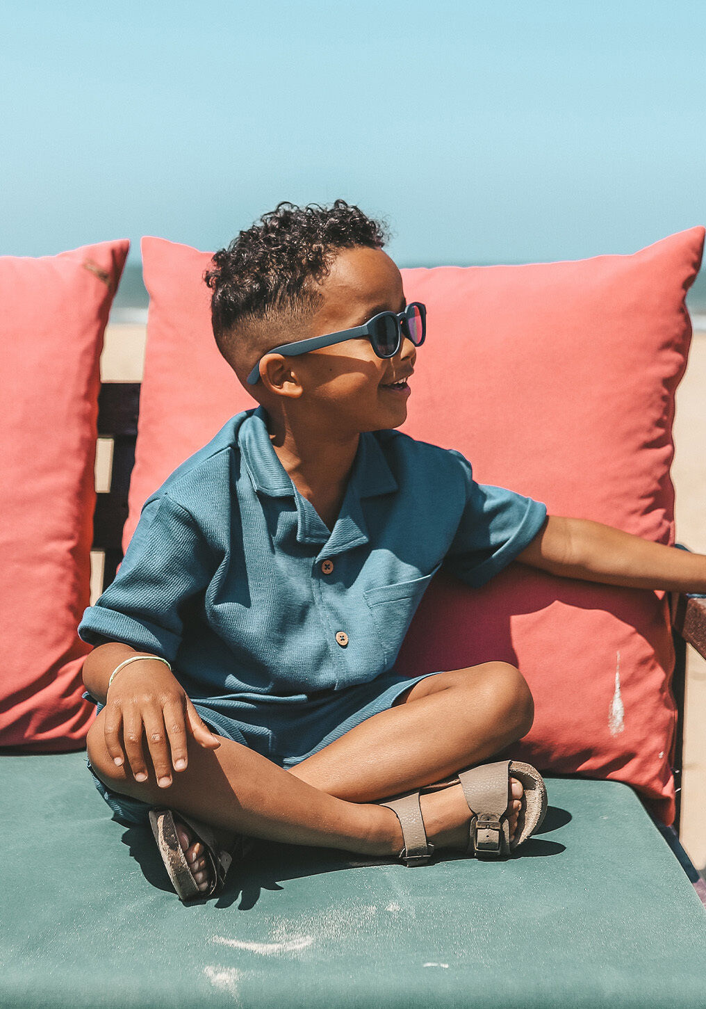 Donkerblauwe YOUR WISHES T-shirt STAGGER LOOSE SHIRT - large