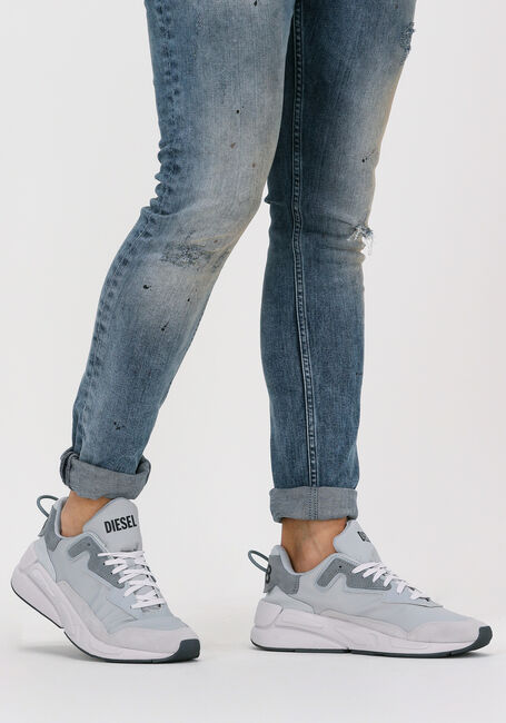 Grijze DIESEL Lage sneakers S-SERENDIPITY LC SNEA - large