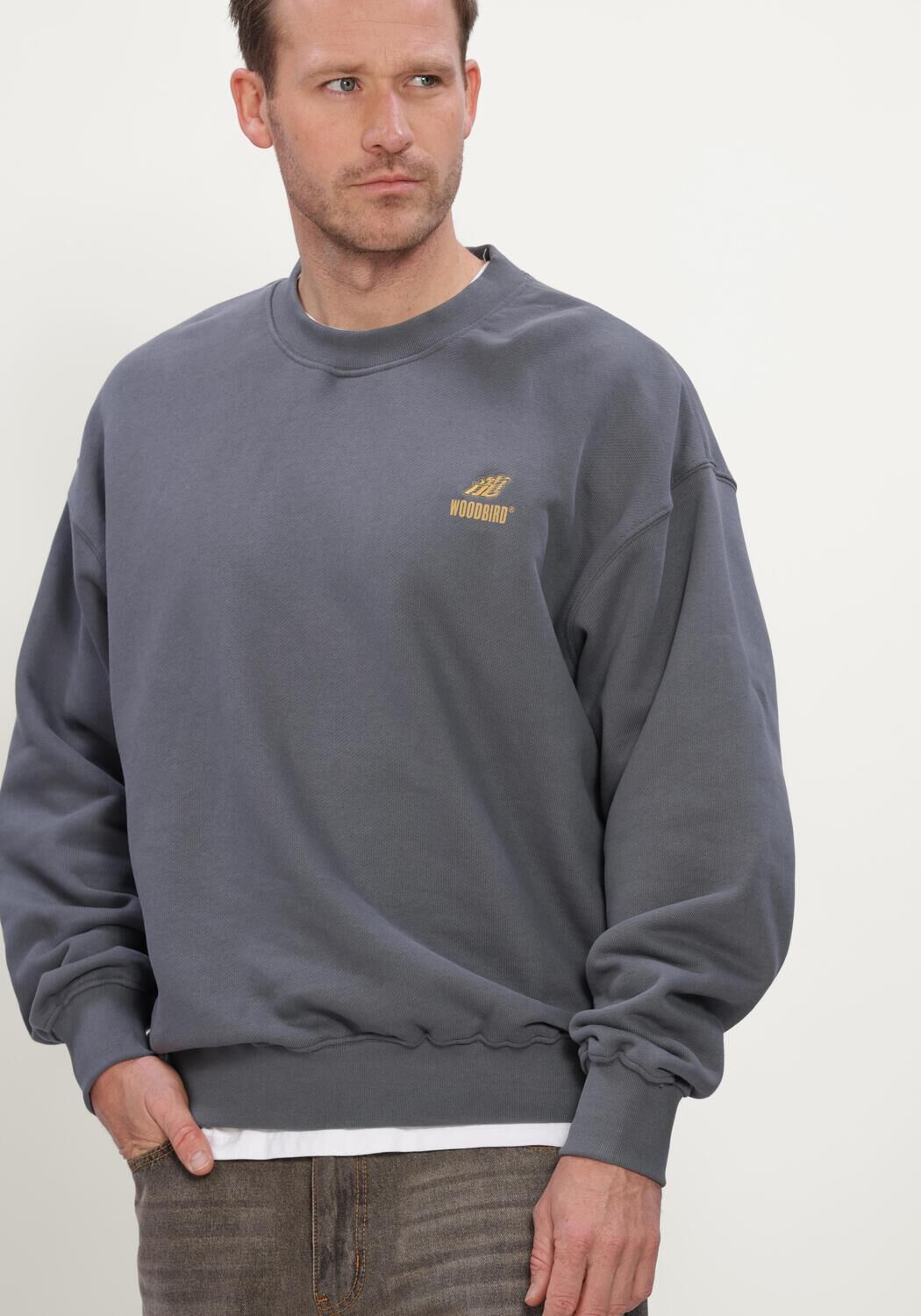 Donkergrijze WOODBIRD Sweater WBDUKE ACTION CREW - large