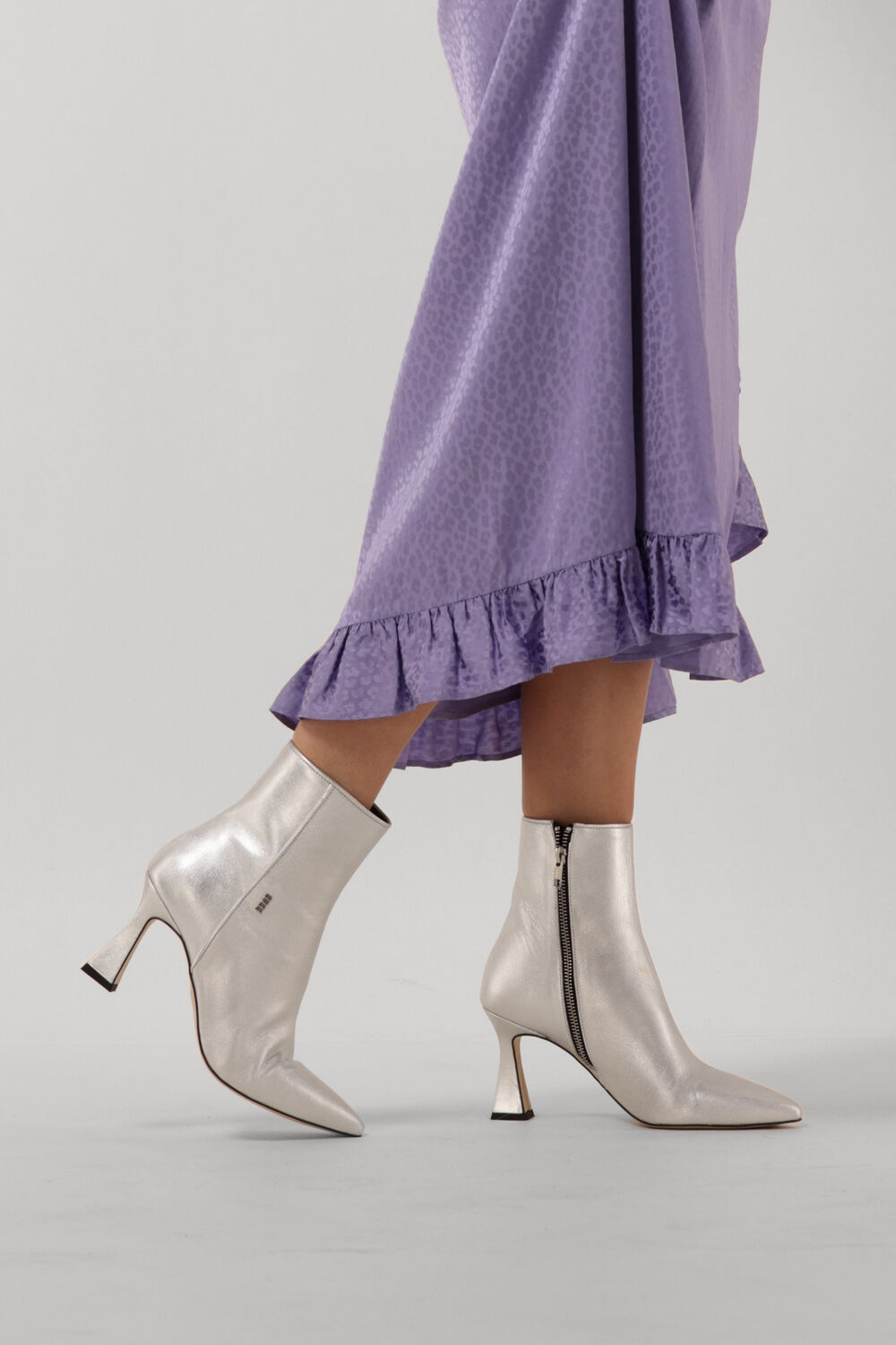 Zilveren NUBIKK Enkellaarsjes ACE YADA - large