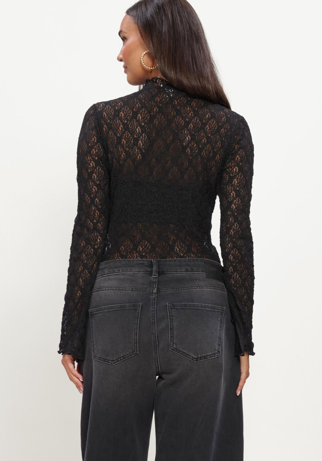 Zwarte MY ESSENTIAL WARDROBE Blouses MWETTA TURTLENECK BLOUSE - large