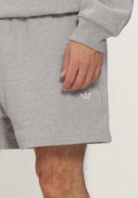 Grijze ADIDAS Korte broek ESS SHO - large