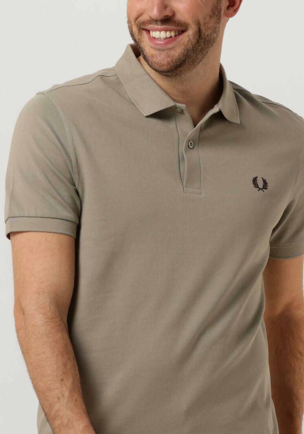 FRED PERRY Heren Polo's & T-shirts The Plain Shirt Olijf