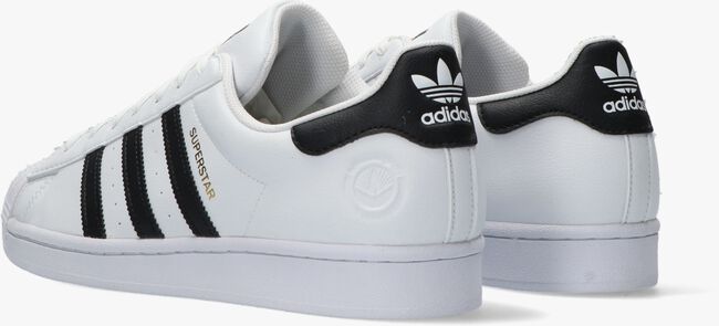 Witte ADIDAS Lage sneakers SUPERSTAR VEGAN  - large