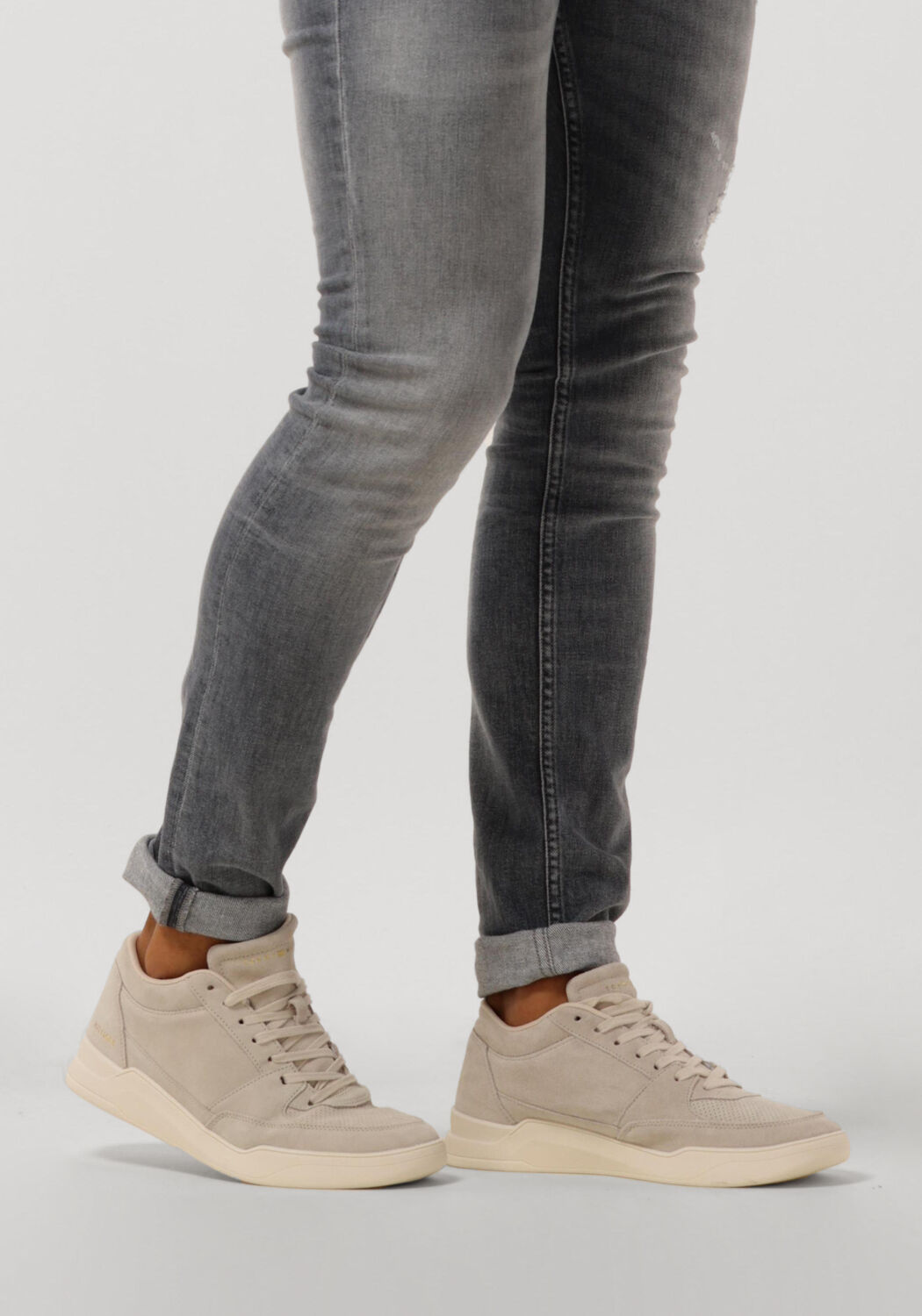 Beige TOMMY HILFIGER Lage sneakers ELEVATED MID CUP SUEDE - large