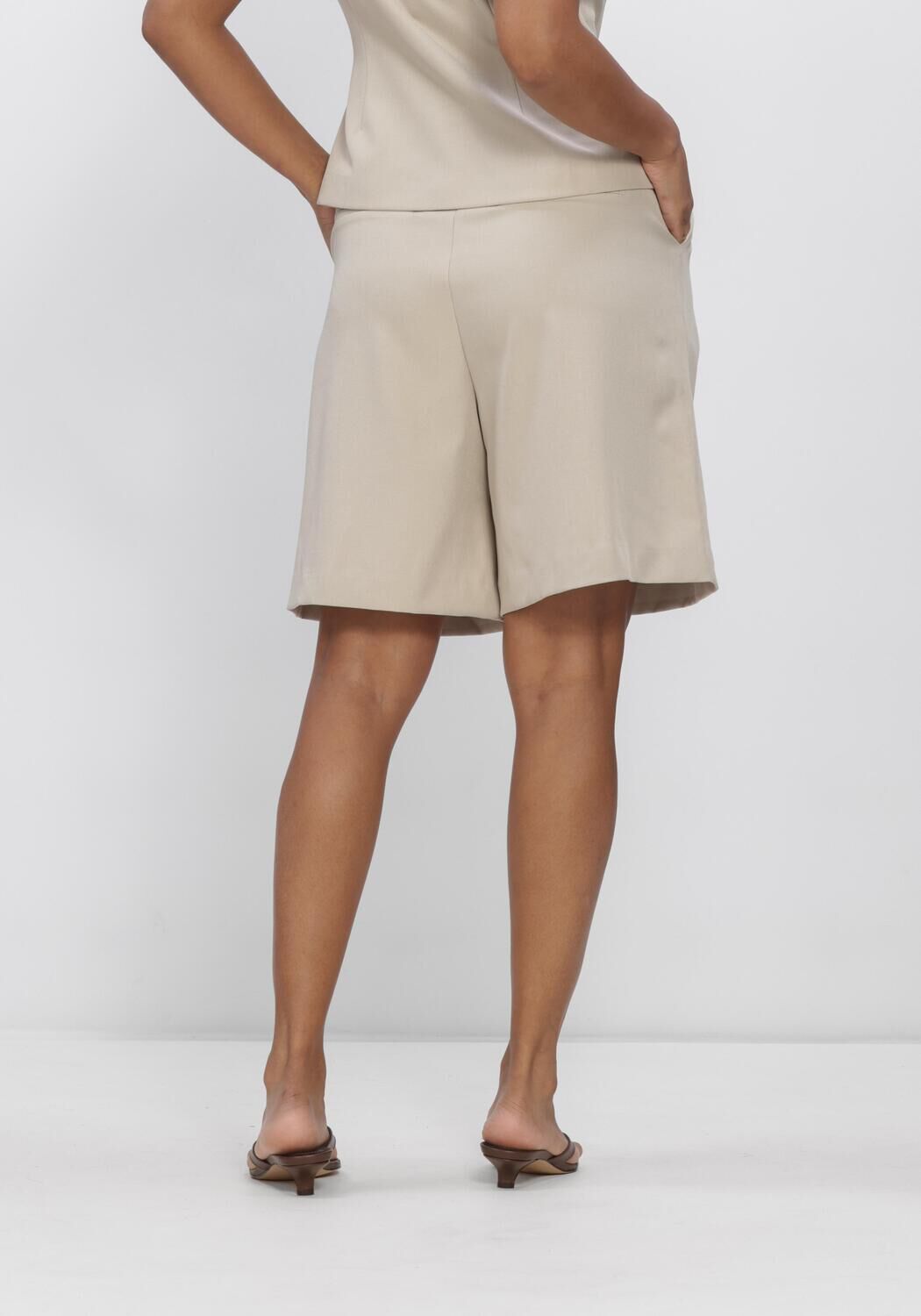 Beige NEO NOIR Korte broek NIKA STRUCTURE SHORTS - large