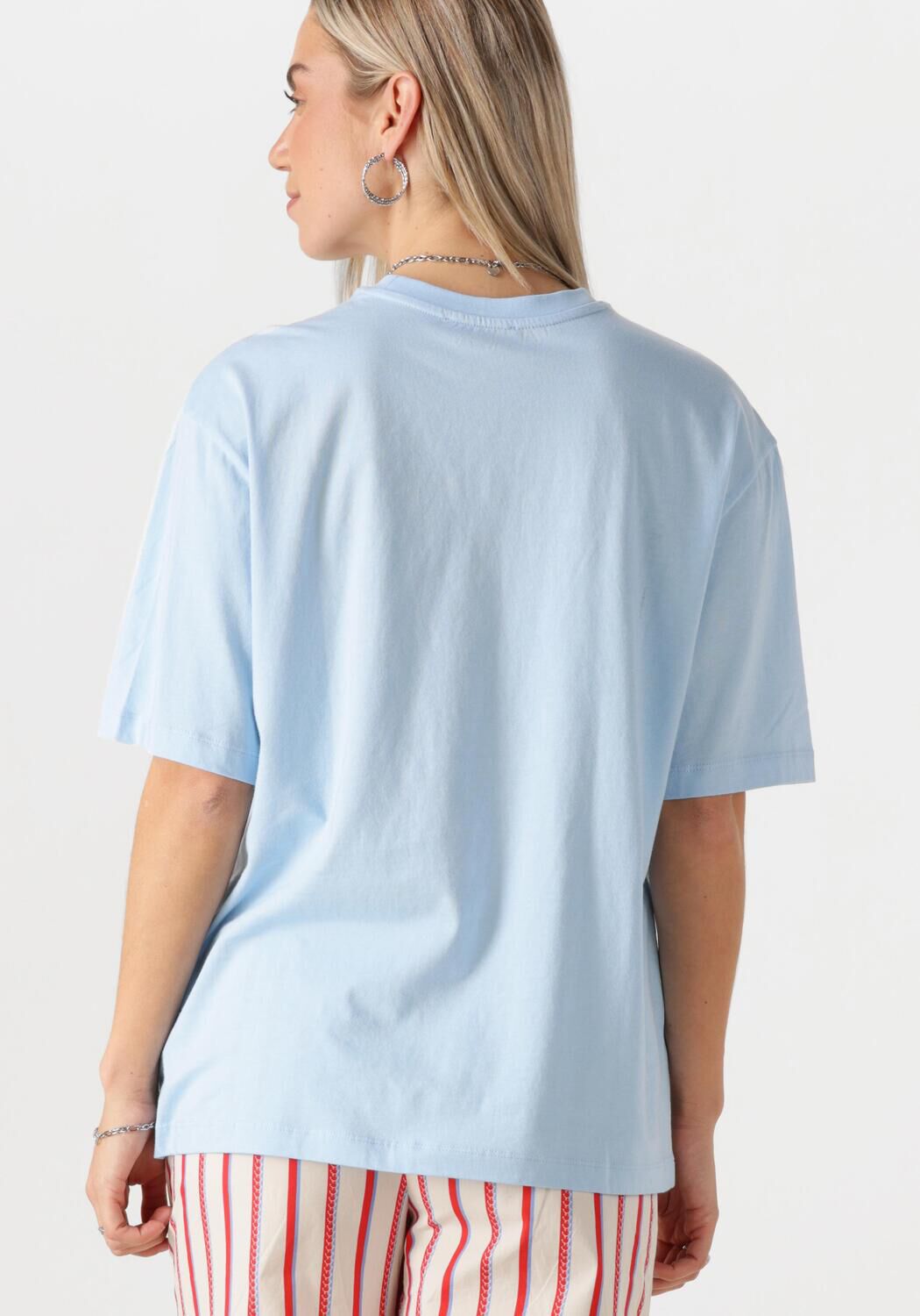 REFINED DEPARTMENT Dames Tops & T-shirts Maggy Lichtblauw