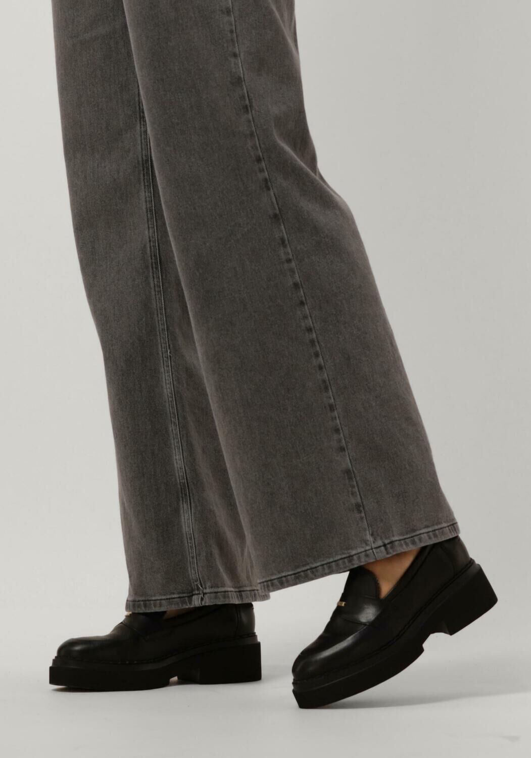 Zwarte NUBIKK Loafers FRANKIE LOAFER - large