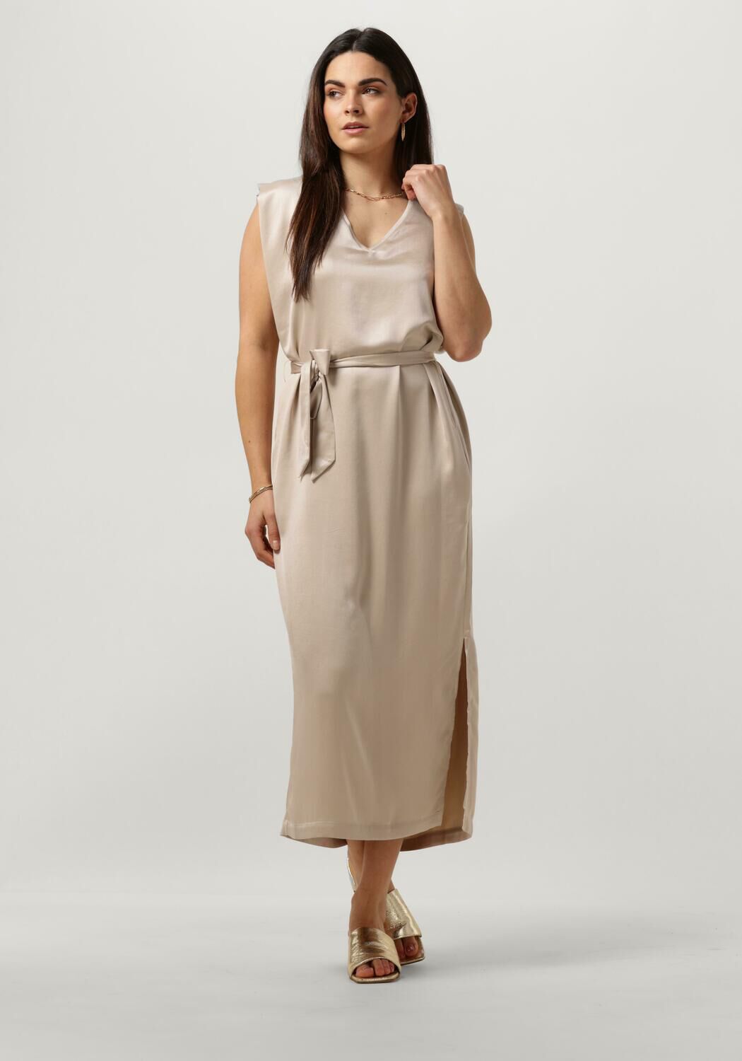 Knit-ted Elegante Zand Midi Jurk Beige Dames