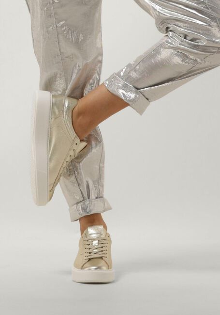Gouden NUBIKK Lage sneakers VINCE TORA DAMES - large