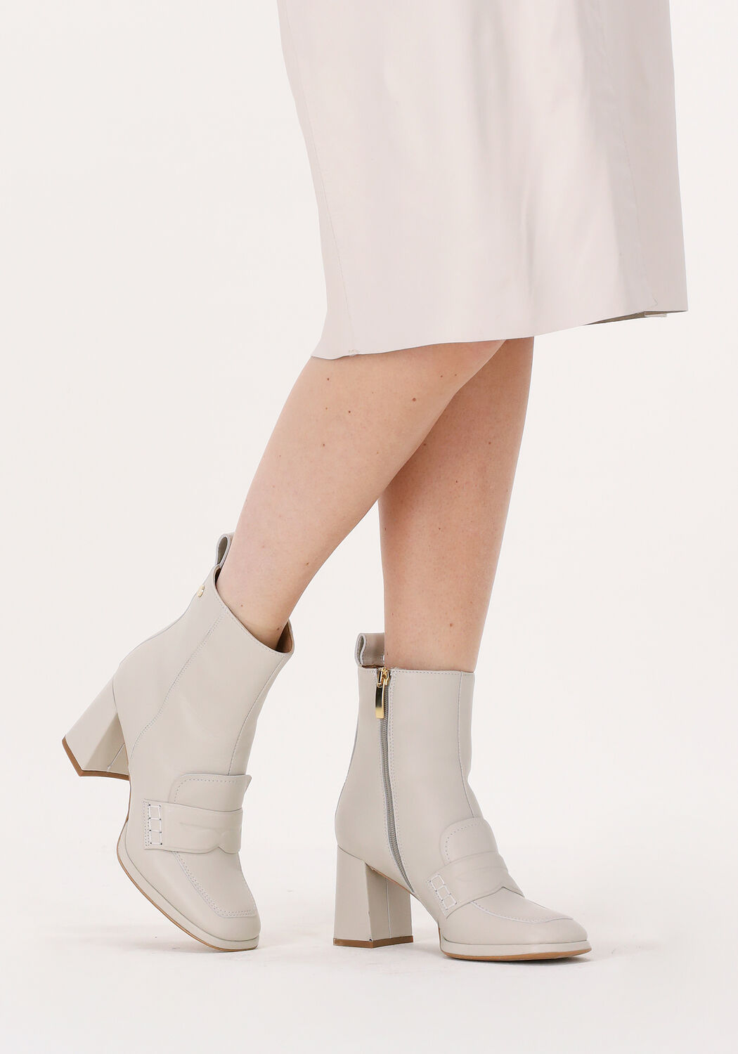 Witte NOTRE-V Enkellaarsjes AO174 - large