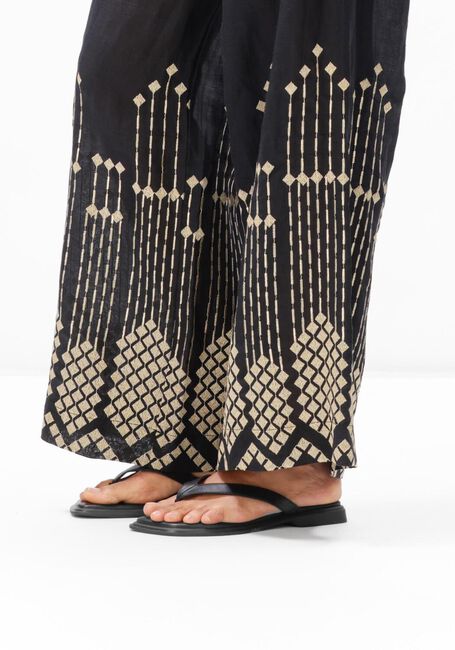 Zwarte VAGABOND SHOEMAKERS Slippers IZZY - large