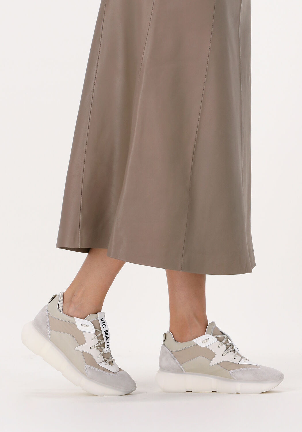 Beige VIC MATIE Lage sneakers U02T02TF24 - large