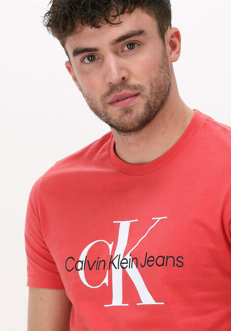 Oranje CALVIN KLEIN T-shirt SEASONAL MONOGRAM TEE - large