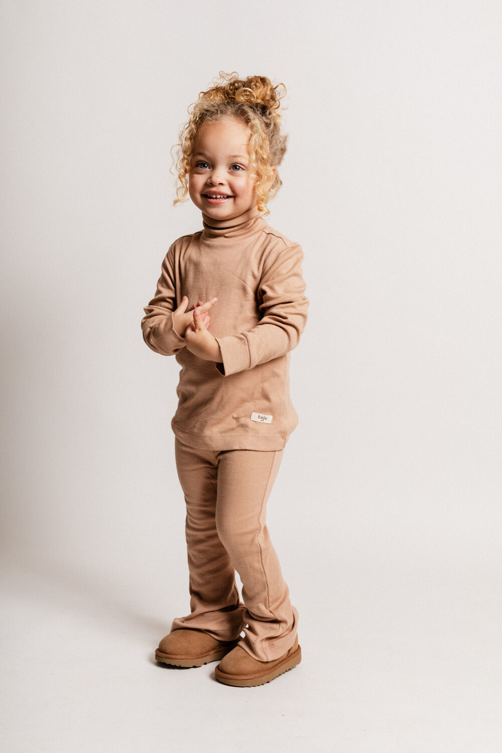 Beige BAJE STUDIO Flared broek SEIRY - large