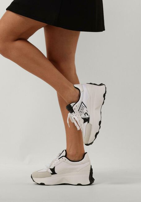 Witte GUESS Lage sneakers CALEBB - large
