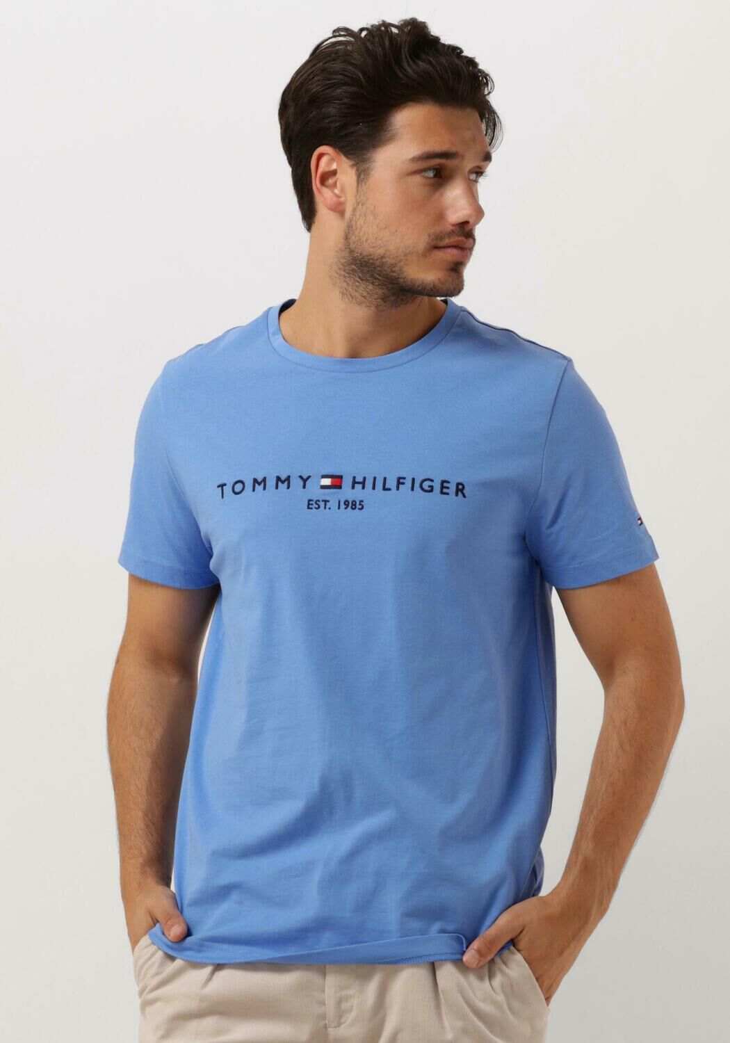 Blauwe TOMMY HILFIGER T shirt TOMMY LOGO TEE Omoda