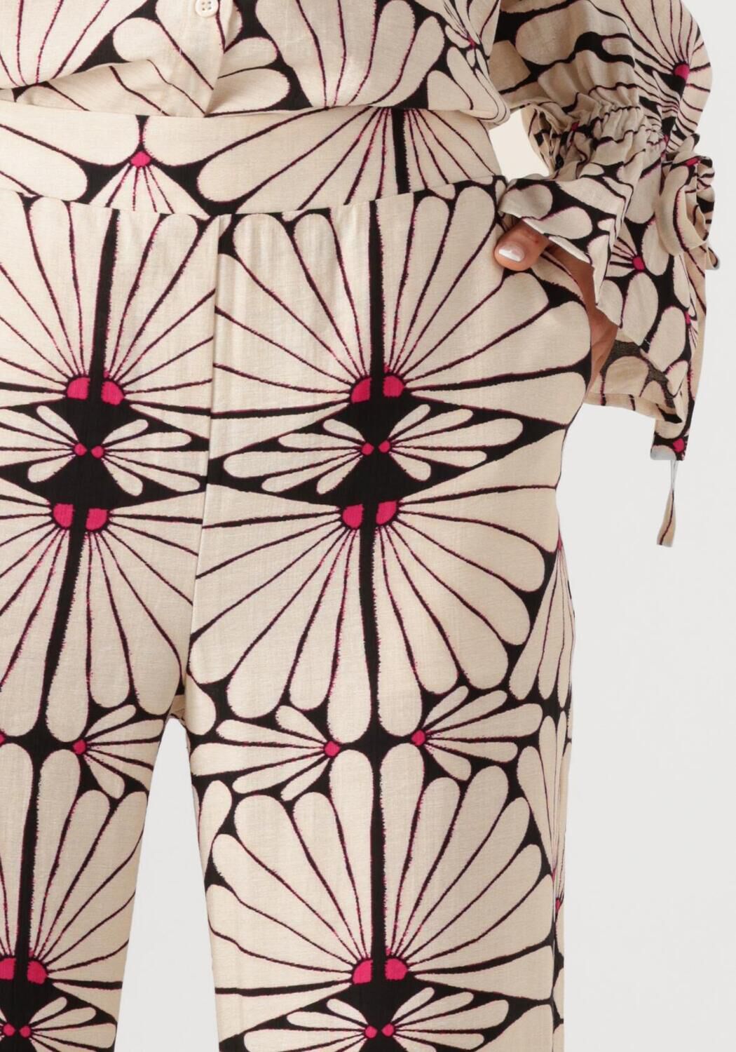 REFINED DEPARTMENT Dames Broeken Novel Ecru