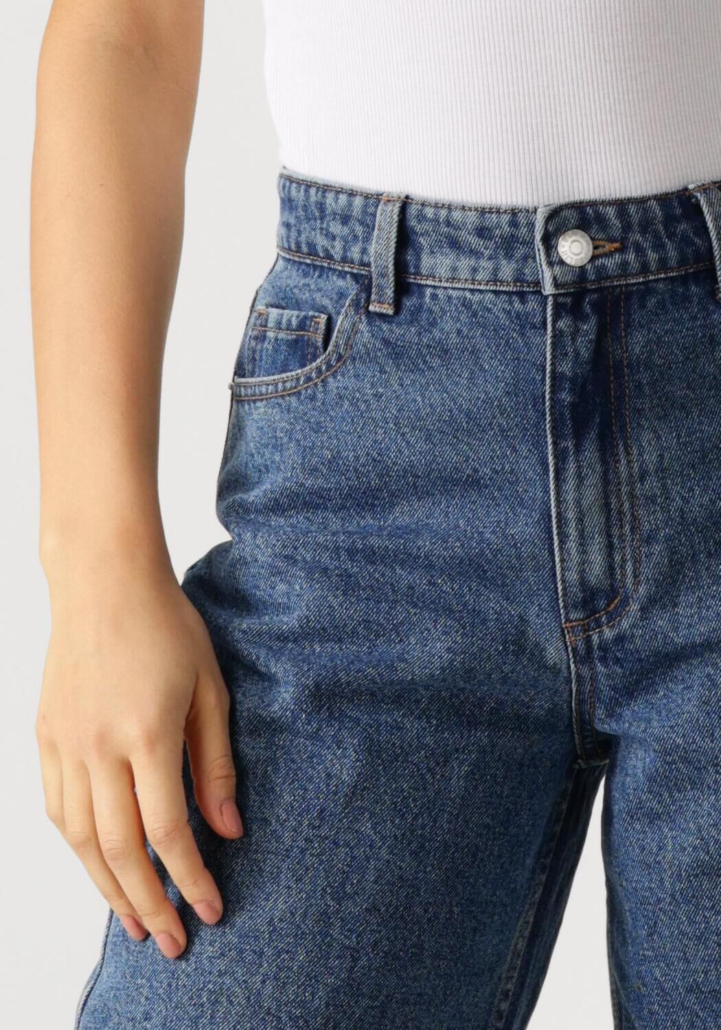 EDITED Dames Jeans Mathilda Denim Trousers Blauw