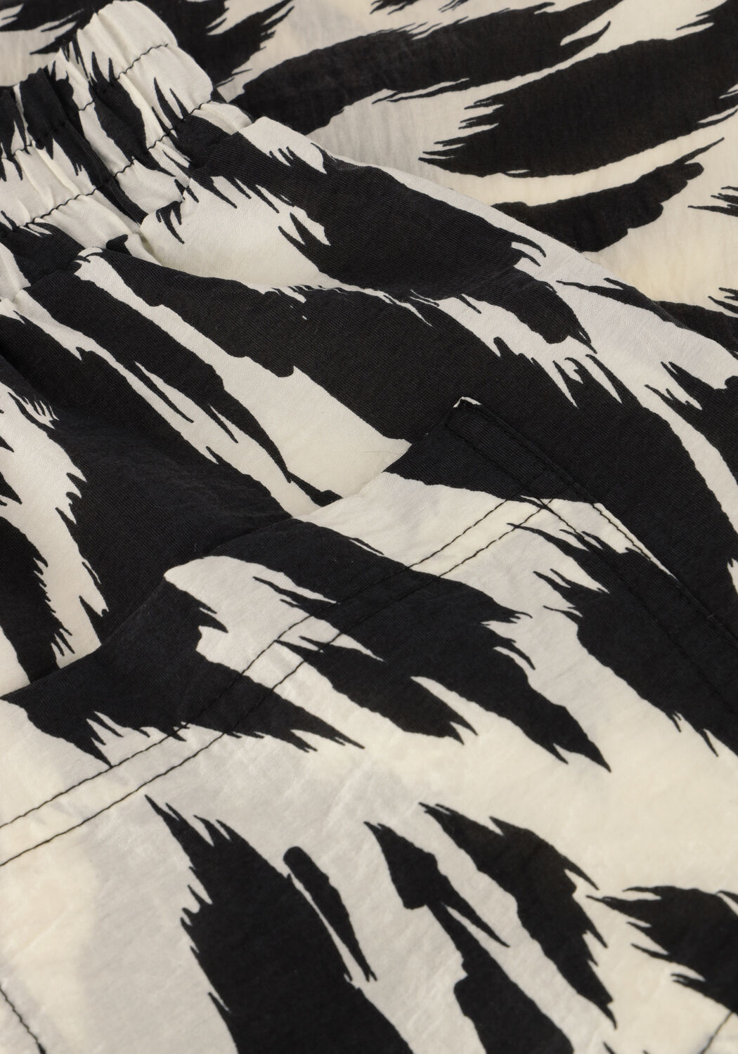 Zwarte ROUGE EDIT Korte broek ROULININE HW FW SHORTS - large