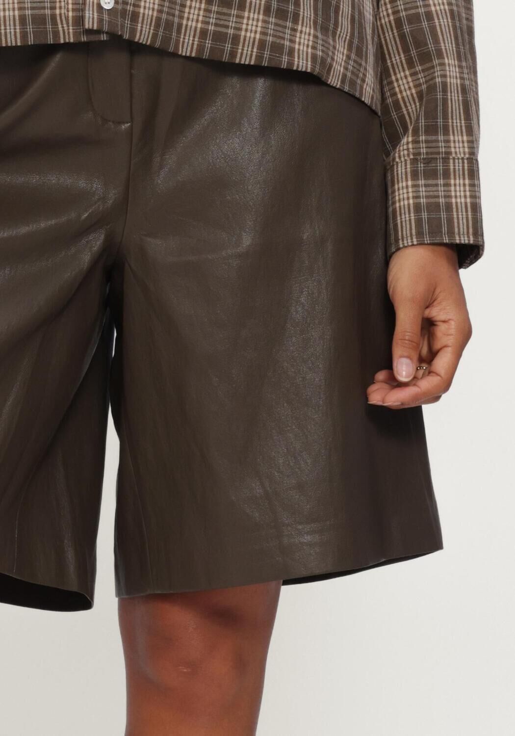Donkergroene CIRCLE OF TRUST Korte broek PHEBE SHORT - large