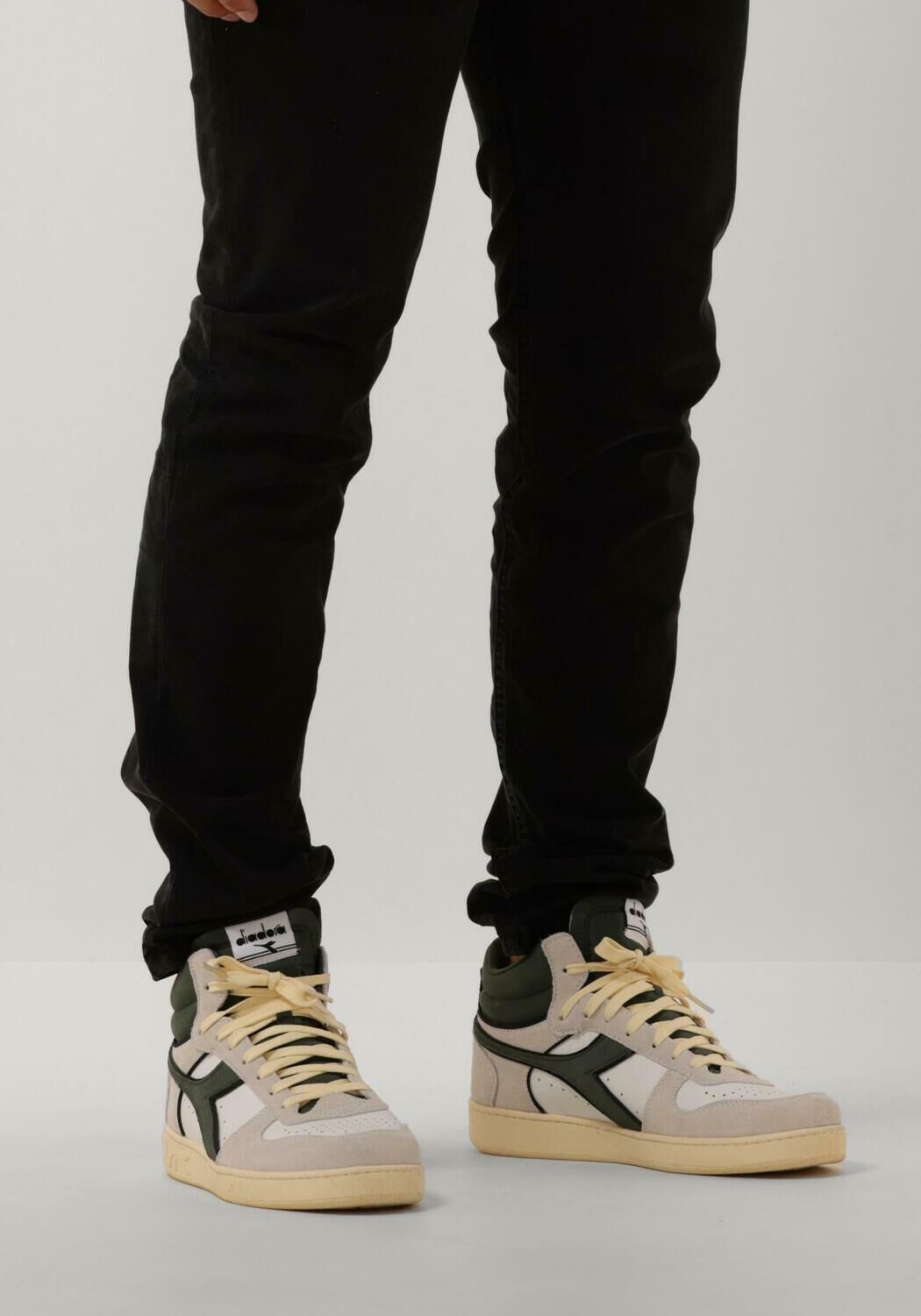 Witte DIADORA Hoge sneakers MAGIC BASKET DEMI CUT - large