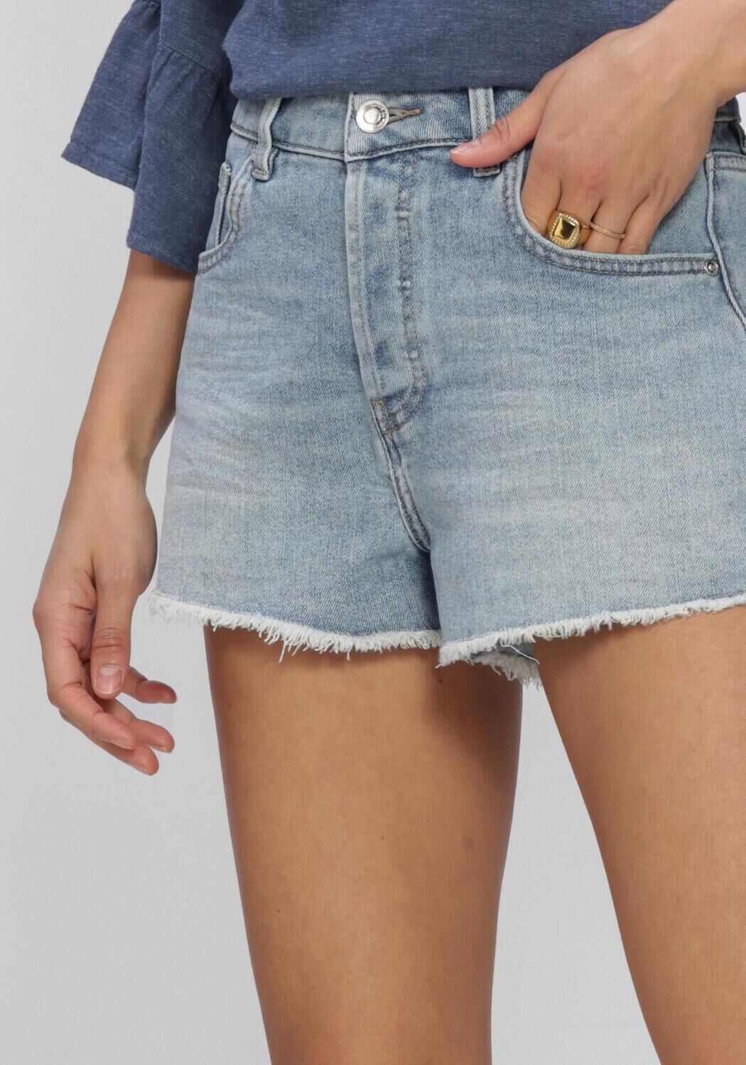 Blauwe CIRCLE OF TRUST Shorts LODY DNM SHORT - large