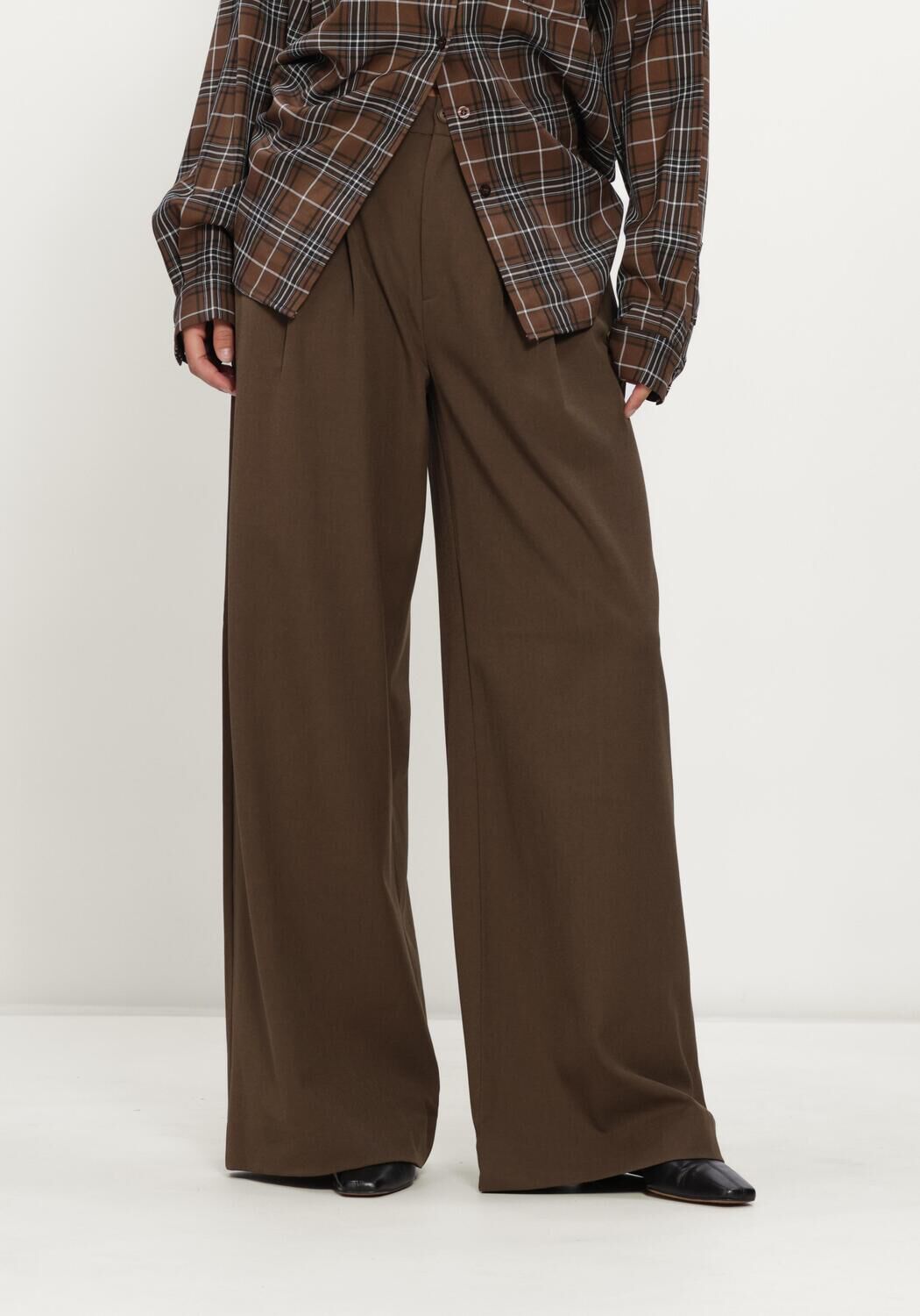Zwarte GESTUZ Wijde broek GZSTACY MW PANTS - large