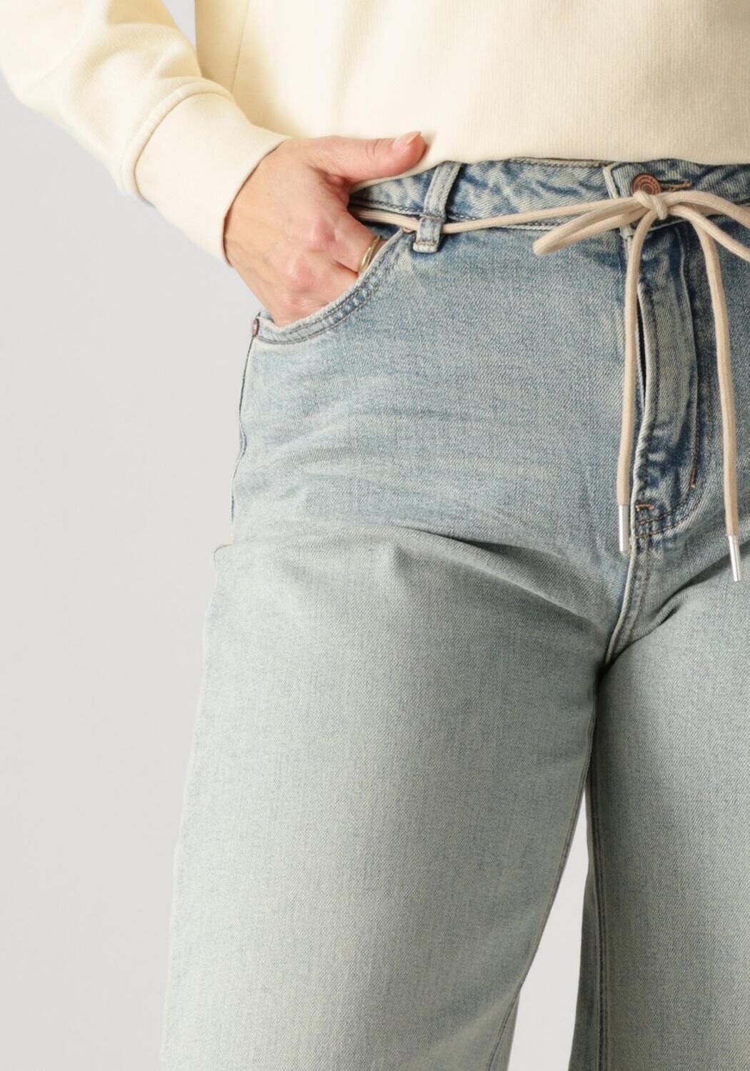 CIRCLE OF TRUST Dames Jeans Jona Wide Leg Dnm Blauw