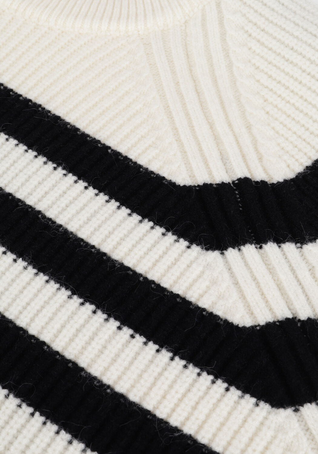 Gebroken wit SECOND FEMALE Trui MATEA KNIT O-NECK - large