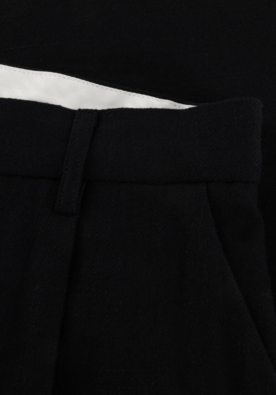 Zwarte NOTRE-V Korte broek NV-HENRIEKE - large