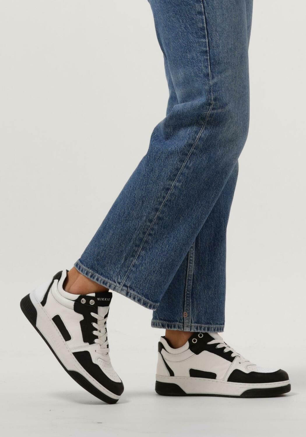 Zwarte NIKKIE Hoge sneakers LOW BENTHE SNEAKER - large