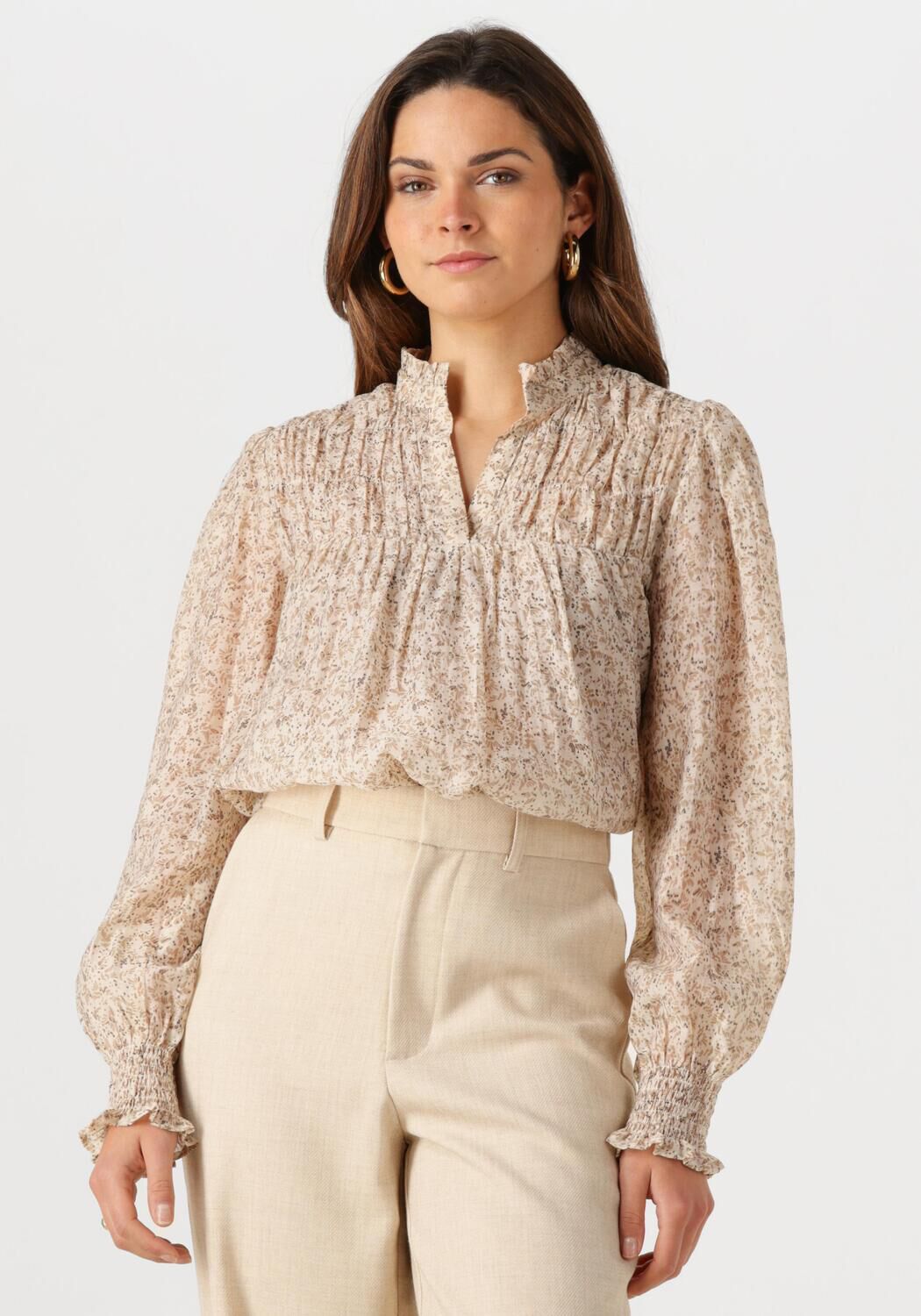 NEO NOIR Dames Blouses Selfina Graphic Flower Blouse Ecru
