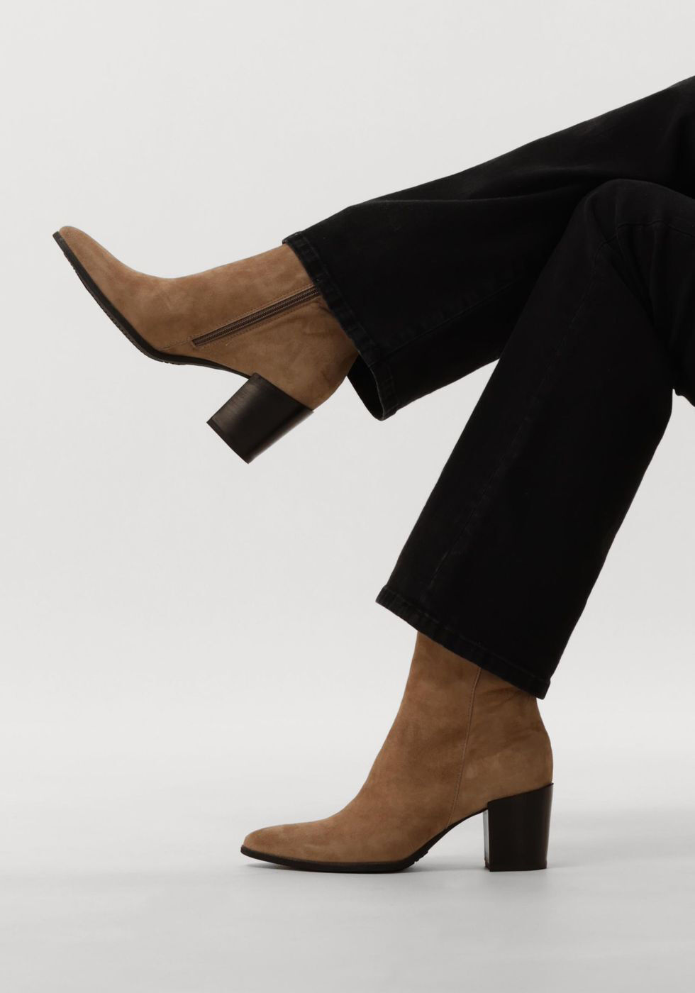 Taupe NOTRE-V Enkellaarsjes AT 156 - large