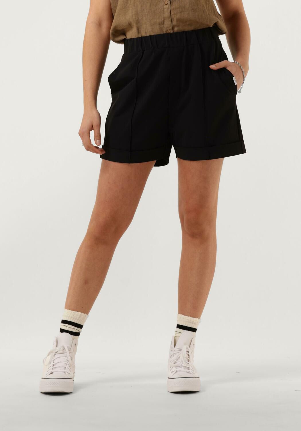 PENN & INK Dames Broeken Shorts Zwart