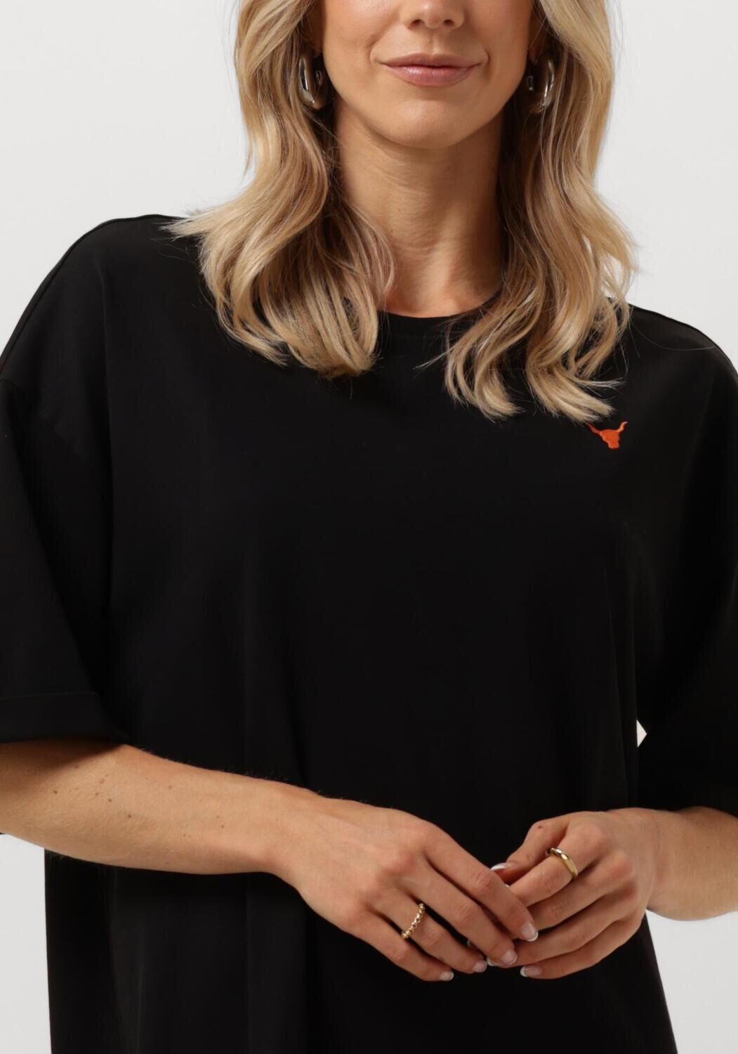 ALIX THE LABEL Dames Jurken Ladies Knitted Alix Tour T-shirt Dress Zwart